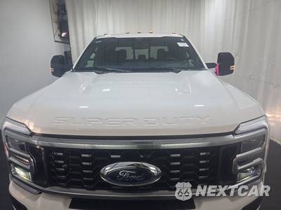 2026 Ford Super Duty F-450 Platinum Crew Cab Long Bed DRW - zdjęcie 2 z 17 - miniatura