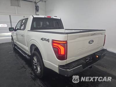 2026 Ford F-150 Hybrid LARIAT Crew Cab Short Bed - zdjęcie 6 z 19 - miniatura
