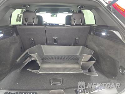 2025 Cadillac XT4 Premium Luxury 1SE - zdjęcie 16 z 17 - miniatura