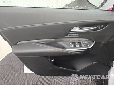 2025 Cadillac XT4 Premium Luxury 1SE - zdjęcie 9 z 17 - miniatura