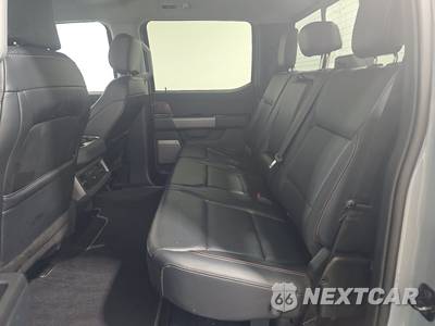 2024 Ford Super Duty F-250 Lariat Crew Cab Medium Bed - zdjęcie 13 z 19 - miniatura