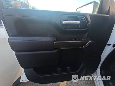 2020 Chevrolet Silverado 1500 RST Crew Cab Short Bed 1SP - zdjęcie 9 z 35 - miniatura