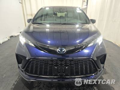 2025 Toyota Sienna XSE 7-Passenger - zdjęcie 2 z 17 - miniatura