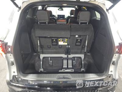 2025 Toyota Sienna XSE 7-Passenger - zdjęcie 16 z 19 - miniatura