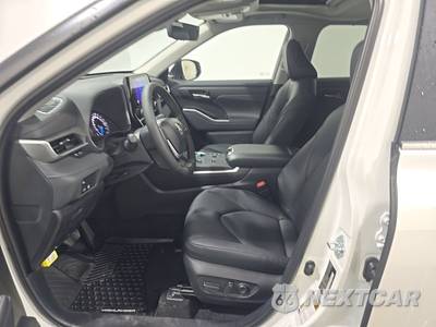 2026 Toyota Highlander Hybrid XLE - zdjęcie 7 z 18 - miniatura