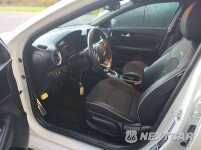 2022 Kia Forte GT-Line - zdjęcie 13 z 21 - miniatura