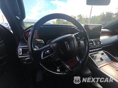 2021 Lincoln Navigator L Reserve - zdjęcie 10 z 31 - miniatura