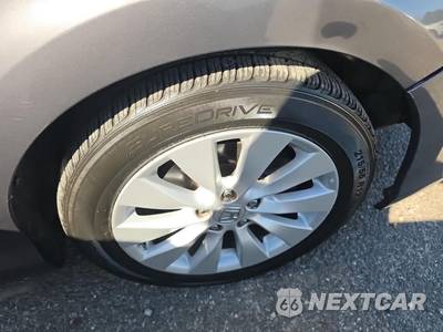2013 Honda Accord Sedan EX-L - zdjęcie 9 z 21 - miniatura