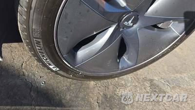 2020 Tesla Model 3 Long Range - zdjęcie 27 z 29 - miniatura