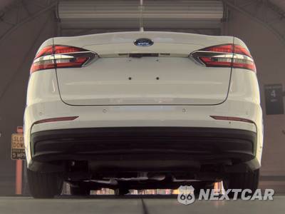 2020 Ford Fusion Hybrid SE - zdjęcie 7 z 40 - miniatura