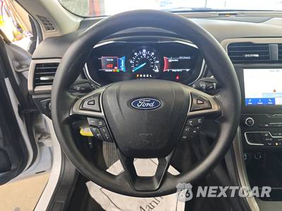 2020 Ford Fusion Hybrid SE - zdjęcie 16 z 40 - miniatura