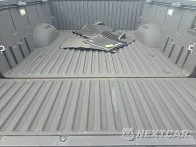 2024 Toyota Tundra SR5 Crew Cab Short Bed - zdjęcie 16 z 23 - miniatura