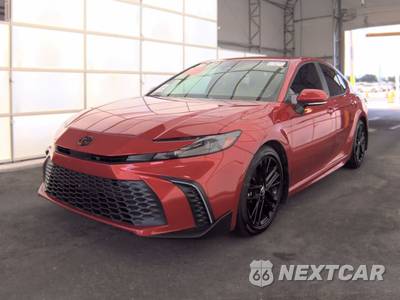 2026 Toyota Camry SE - zdjęcie 1 z 24 - miniatura