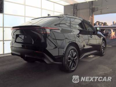 2026 Toyota bZ XLE Plus - zdjęcie 4 z 19 - miniatura