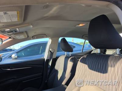 2025 Toyota Camry LE - zdjęcie 18 z 31 - miniatura