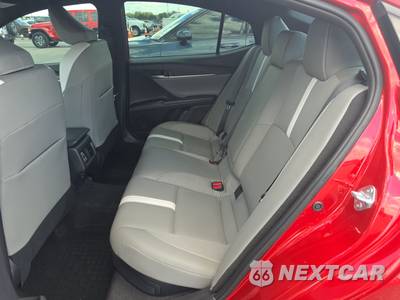 2026 Toyota Camry SE - zdjęcie 13 z 24 - miniatura