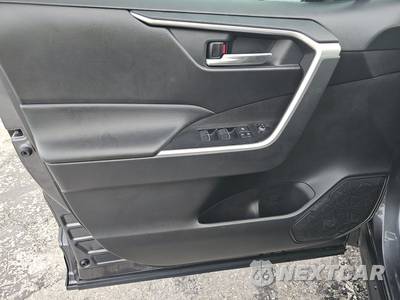 2023 Toyota RAV4 XLE - zdjęcie 9 z 23 - miniatura