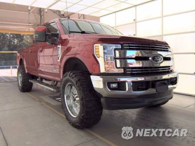 2019 Ford Super Duty F-250 Lariat Crew Cab Medium Bed - zdjęcie 4 z 31 - miniatura