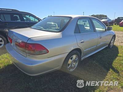 2002 Honda Accord Sedan EX w/Leather - zdjęcie 4 z 38 - miniatura