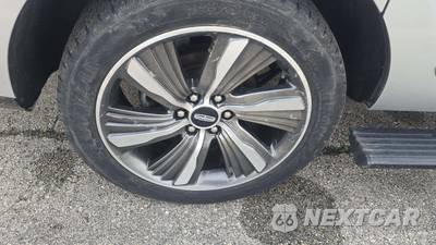 2019 Lincoln Navigator L Reserve - zdjęcie 30 z 34 - miniatura
