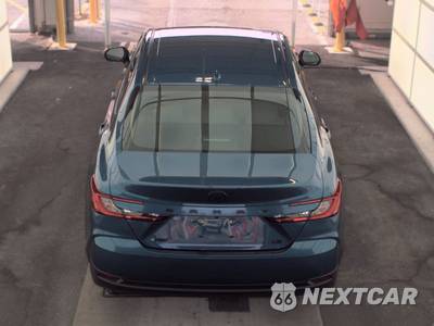 2025 Toyota Camry LE - zdjęcie 5 z 39 - miniatura