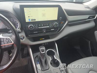 2023 Toyota Highlander XLE - zdjęcie 11 z 26 - miniatura