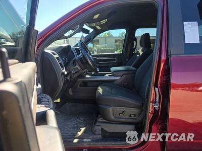 2024 Ram 3500 Big Horn Crew Cab Medium Bed - zdjęcie 7 z 29 - miniatura
