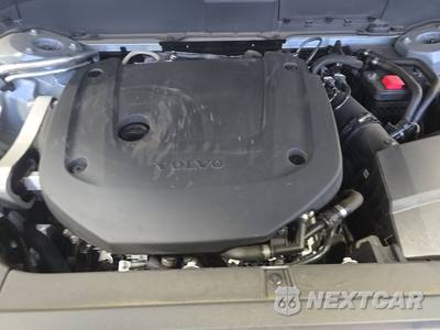 2026 Volvo XC90 B6 Plus 7-Passenger - zdjęcie 15 z 29 - miniatura