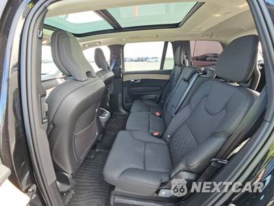 2026 Volvo XC90 B6 Plus 7-Passenger - zdjęcie 13 z 35 - miniatura