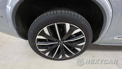 2026 Volvo XC90 B6 Plus 7-Passenger - zdjęcie 31 z 33 - miniatura