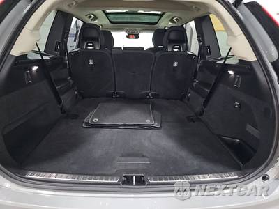 2026 Volvo XC90 B6 Plus 7-Passenger - zdjęcie 17 z 33 - miniatura