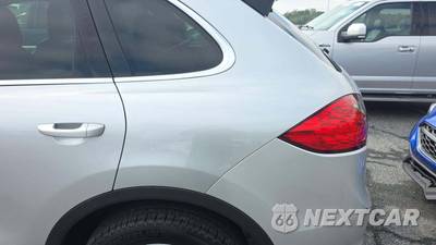 2011 Porsche Cayenne - zdjęcie 23 z 33 - miniatura