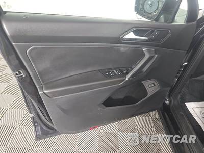 2018 Volkswagen Tiguan SEL - zdjęcie 9 z 23 - miniatura