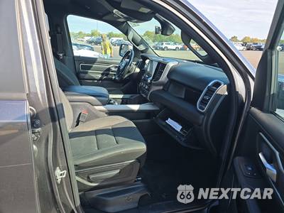 2023 Ram 1500 Big Horn Crew Cab Medium Bed - zdjęcie 8 z 46 - miniatura
