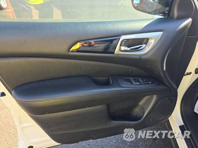 2020 Nissan Pathfinder S - zdjęcie 9 z 78 - miniatura