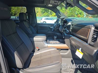 2025 Chevrolet Silverado 1500 High Country Crew Cab Short Bed 3LZ - zdjęcie 8 z 20 - miniatura