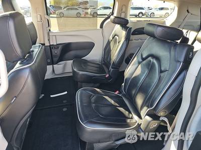 2023 Chrysler Pacifica Limited 121.6" WB - zdjęcie 13 z 36 - miniatura