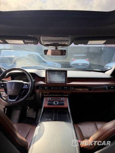 2020 Lincoln Aviator Reserve - zdjęcie 11 z 15 - miniatura