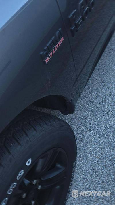 2017 Ram 1500 Night Crew Cab Medium Bed - zdjęcie 32 z 41 - miniatura
