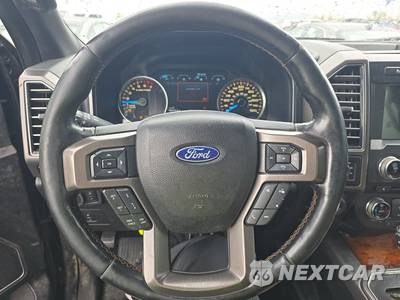 2017 Ford F-150 Limited Crew Cab Short Bed - zdjęcie 10 z 40 - miniatura