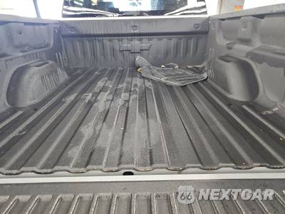 2018 Chevrolet Silverado 1500 Custom Crew Cab Short Bed 1CX - zdjęcie 16 z 40 - miniatura