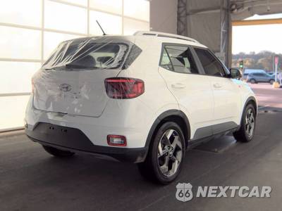 2024 Hyundai Venue SEL - zdjęcie 4 z 26 - miniatura