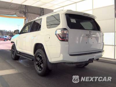 2018 Toyota 4Runner SR5 - zdjęcie 6 z 50 - miniatura