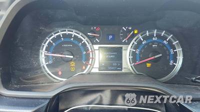 2018 Toyota 4Runner SR5 - zdjęcie 29 z 50 - miniatura