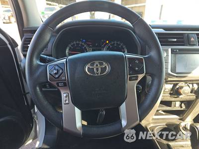 2018 Toyota 4Runner SR5 - zdjęcie 10 z 50 - miniatura