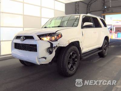 2018 Toyota 4Runner SR5 - zdjęcie 1 z 50 - miniatura