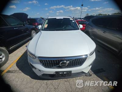 2024 Volvo XC40 B5 Plus Bright Theme - zdjęcie 2 z 27 - miniatura