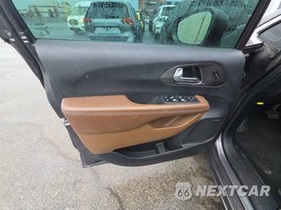 2017 Chrysler Pacifica Limited 121.6" WB - zdjęcie 9 z 30 - miniatura