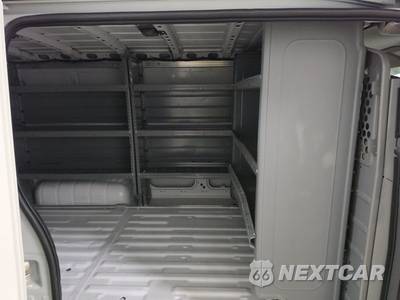 2020 Nissan NV2500 HD Cargo S Standard Roof 146.1" WB - zdjęcie 13 z 19 - miniatura