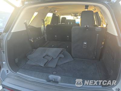 2025 Nissan Pathfinder SV - zdjęcie 17 z 25 - miniatura